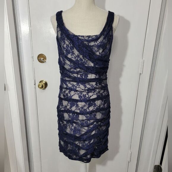 Express blue/nude lace overlay dress - Picture 2 of 10